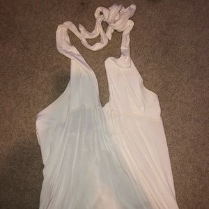 Super cute flowy halter top!